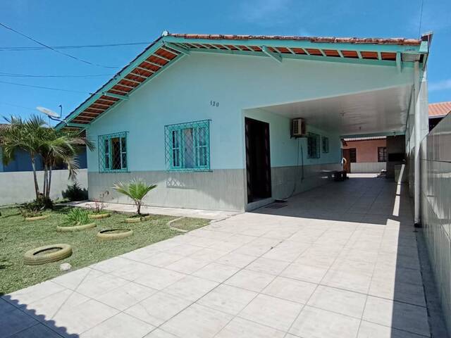 #411 - Casa para Venda em Itapoá - SC - 1