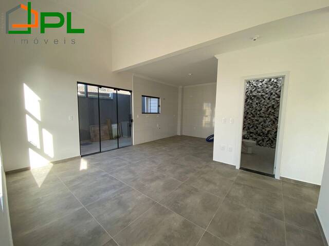 #435 - Casa para Venda em Itapoá - SC - 2