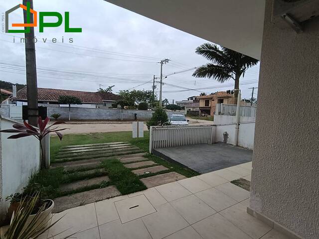#552 - Casa para Venda em Itapoá - SC - 2
