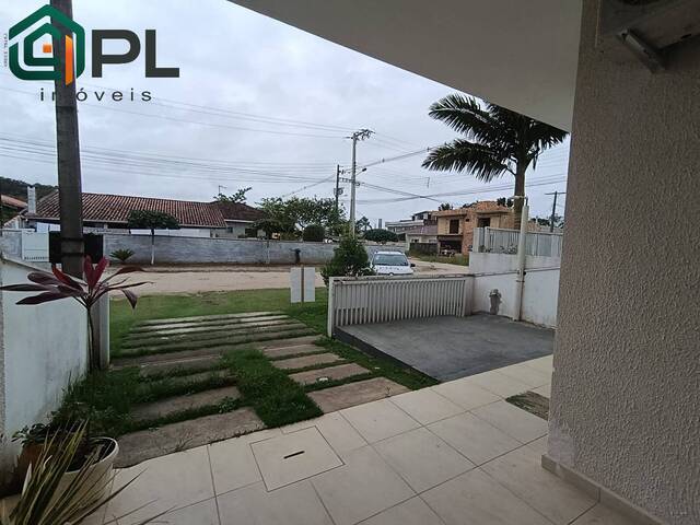 #552 - Casa para Venda em Itapoá - SC - 2