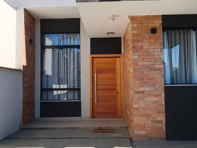 #608 - Casa para Venda em Itapoá - SC - 1