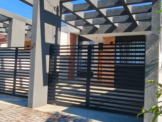 #608 - Casa para Venda em Itapoá - SC - 2